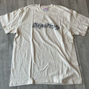 Supreme tee
